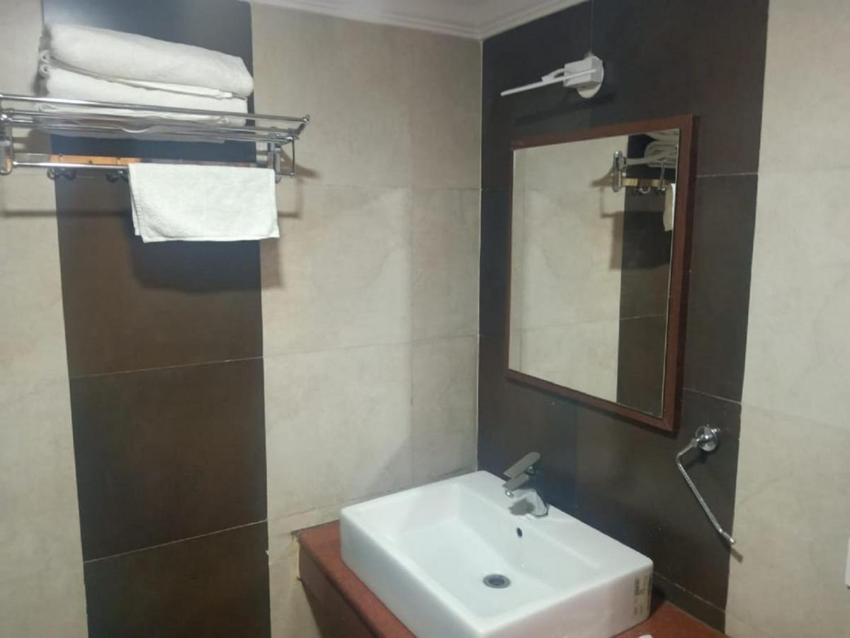 Malayalee Club Hotel Chennai Eksteriør billede